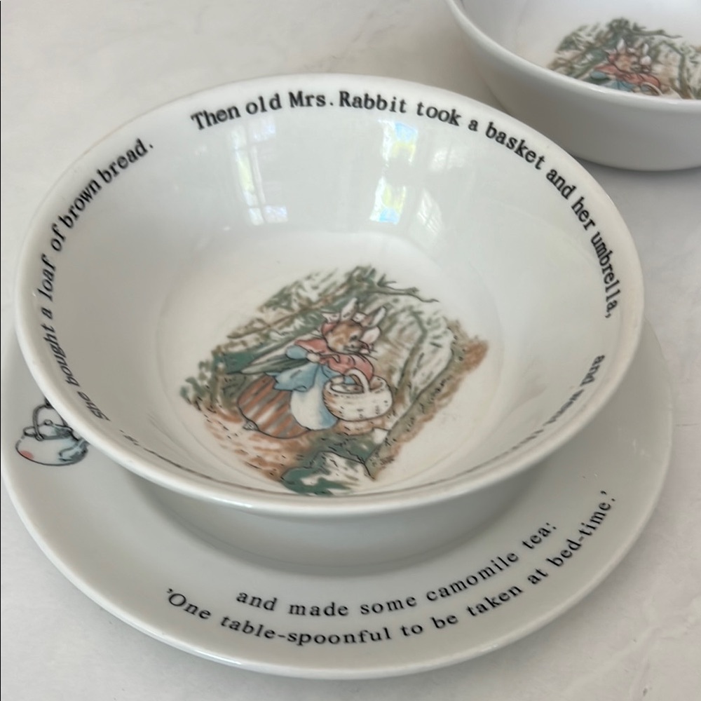 Wedgwood Peter Rabbit Collection Plate - Picture 7 of 8
